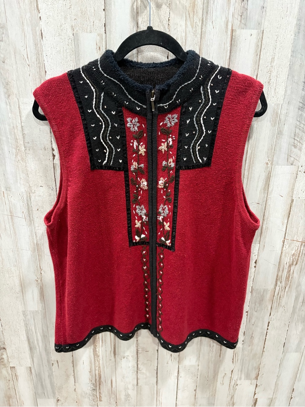 Christopher & Banks Hand Embroidered 2006 Vintage Red Black Sweater Vest XL